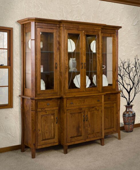 Candice Amish 3 Door Hutch