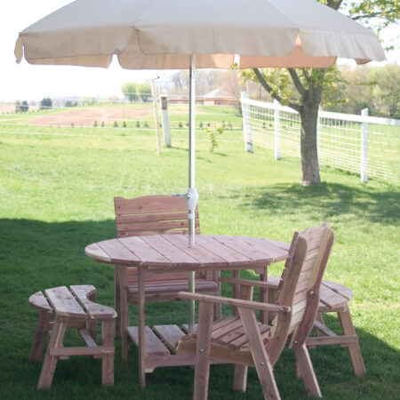 Amish Round Picnic Table [with Umbrella]