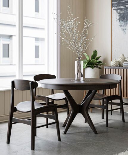 Amish made West Newton Pedestal Dining Set