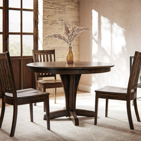 Amish Amish Uvalde Pedestal Table Set
